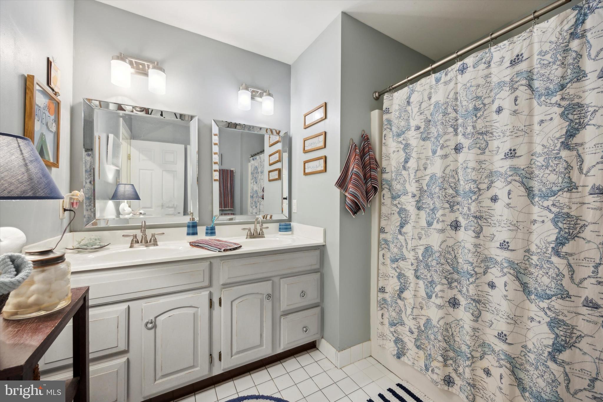 HAMILTON PLACE - Residential