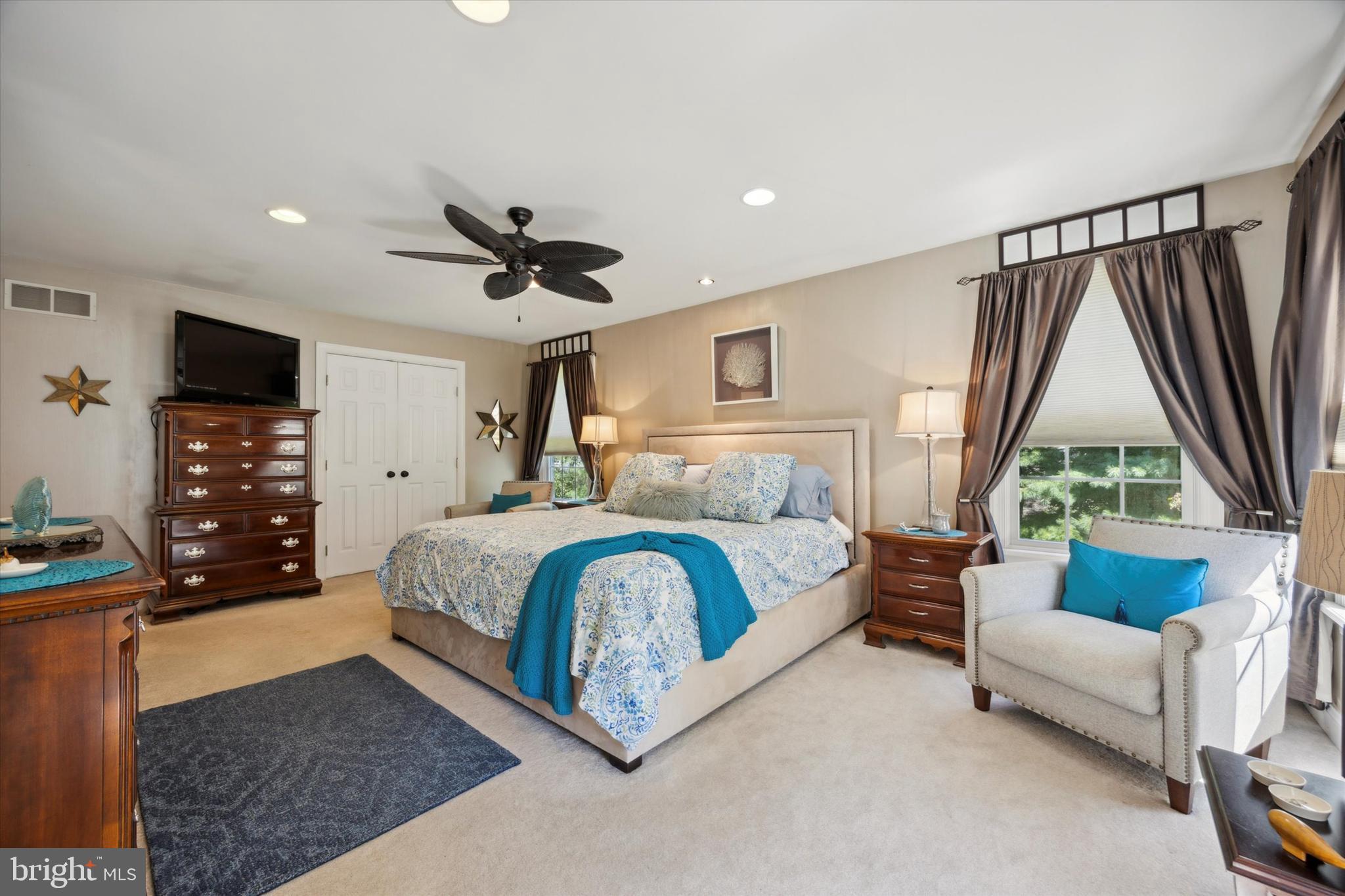 HAMILTON PLACE - Residential