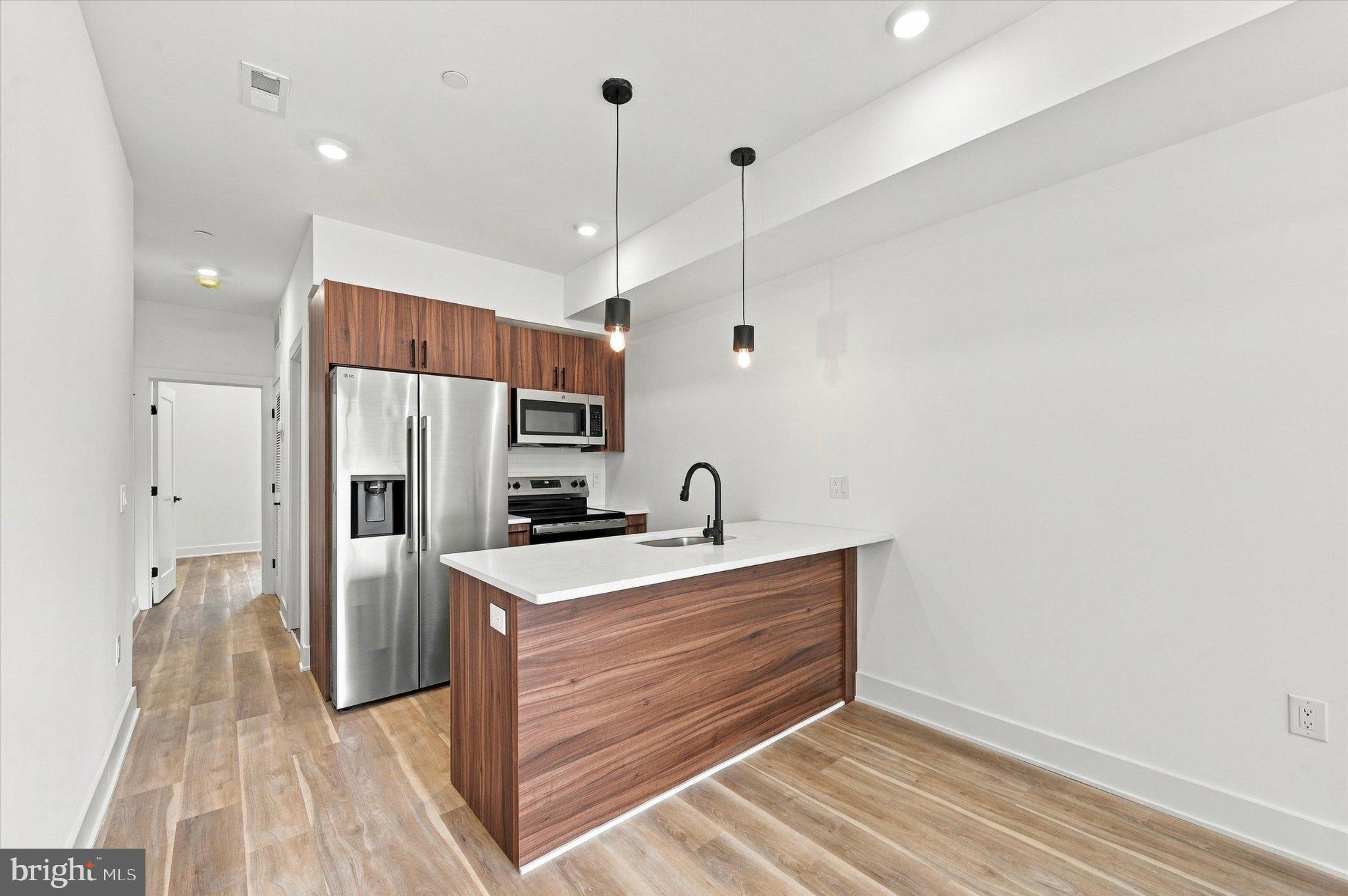 947 N 47TH STREET 2