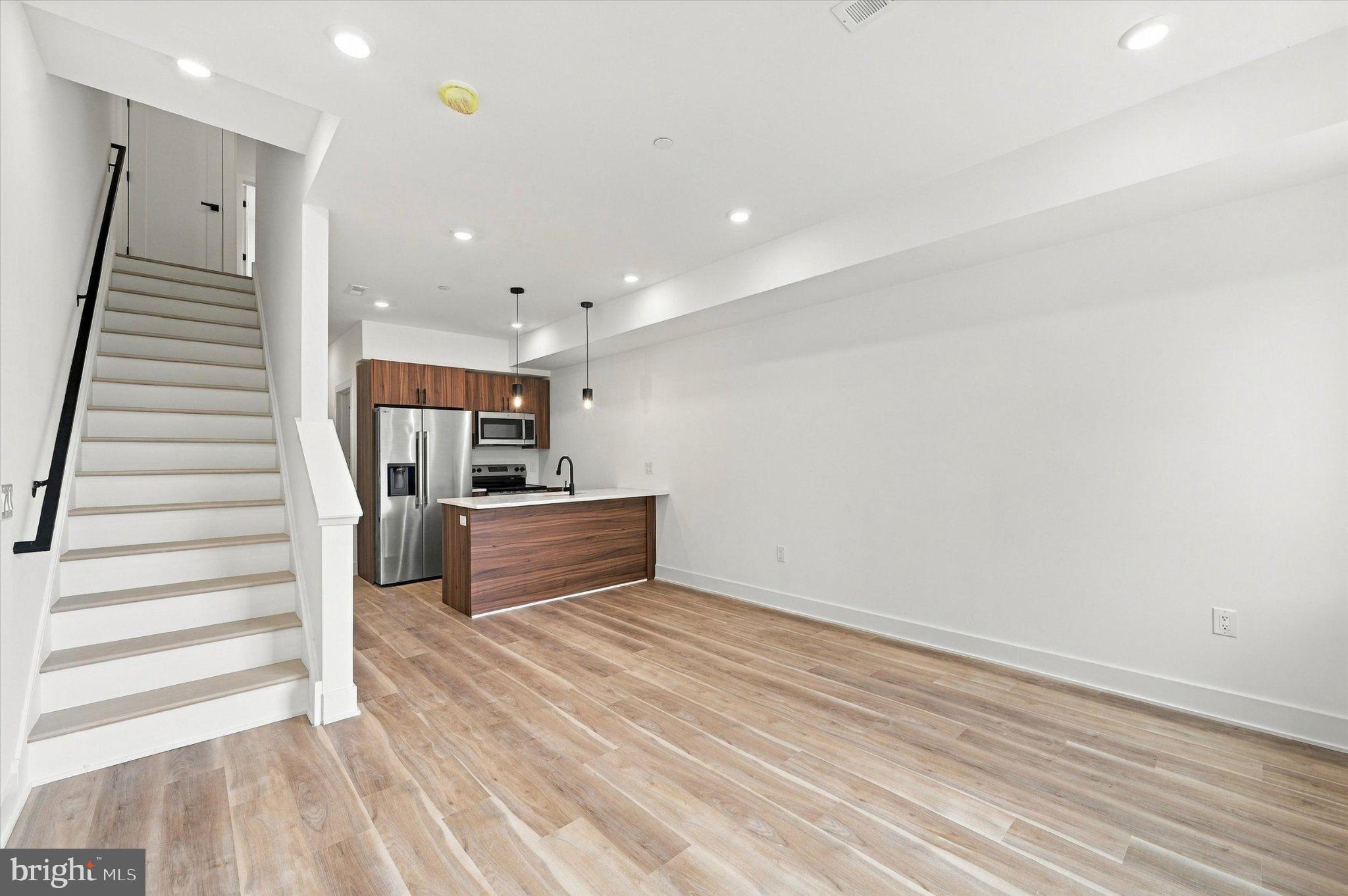 947 N 47TH STREET 2