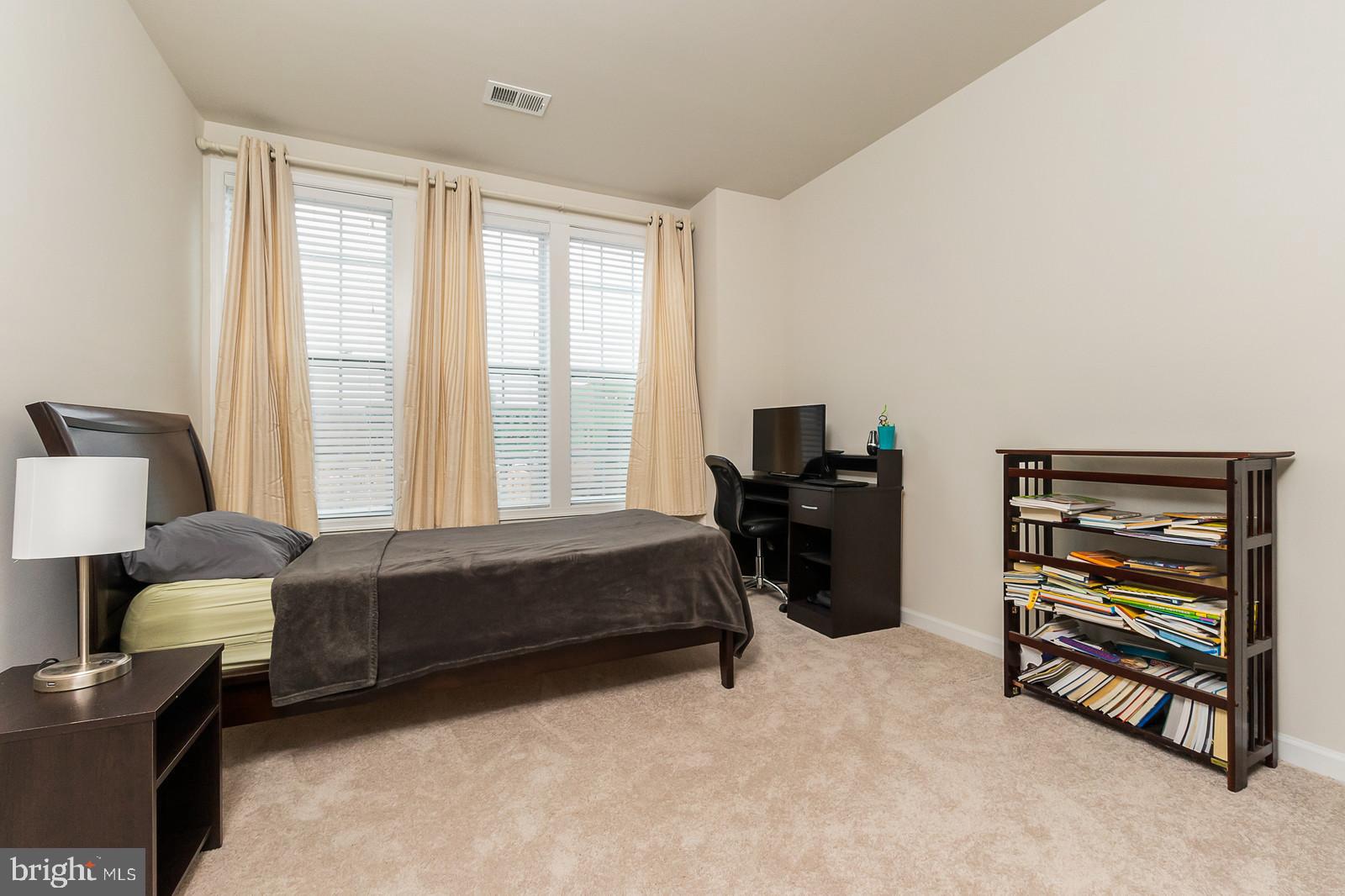 THE BUCKINGHAM AT LOUDOUN VALLEY - Residential