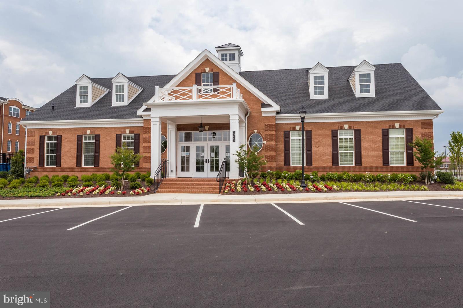 THE BUCKINGHAM AT LOUDOUN VALLEY - Residential