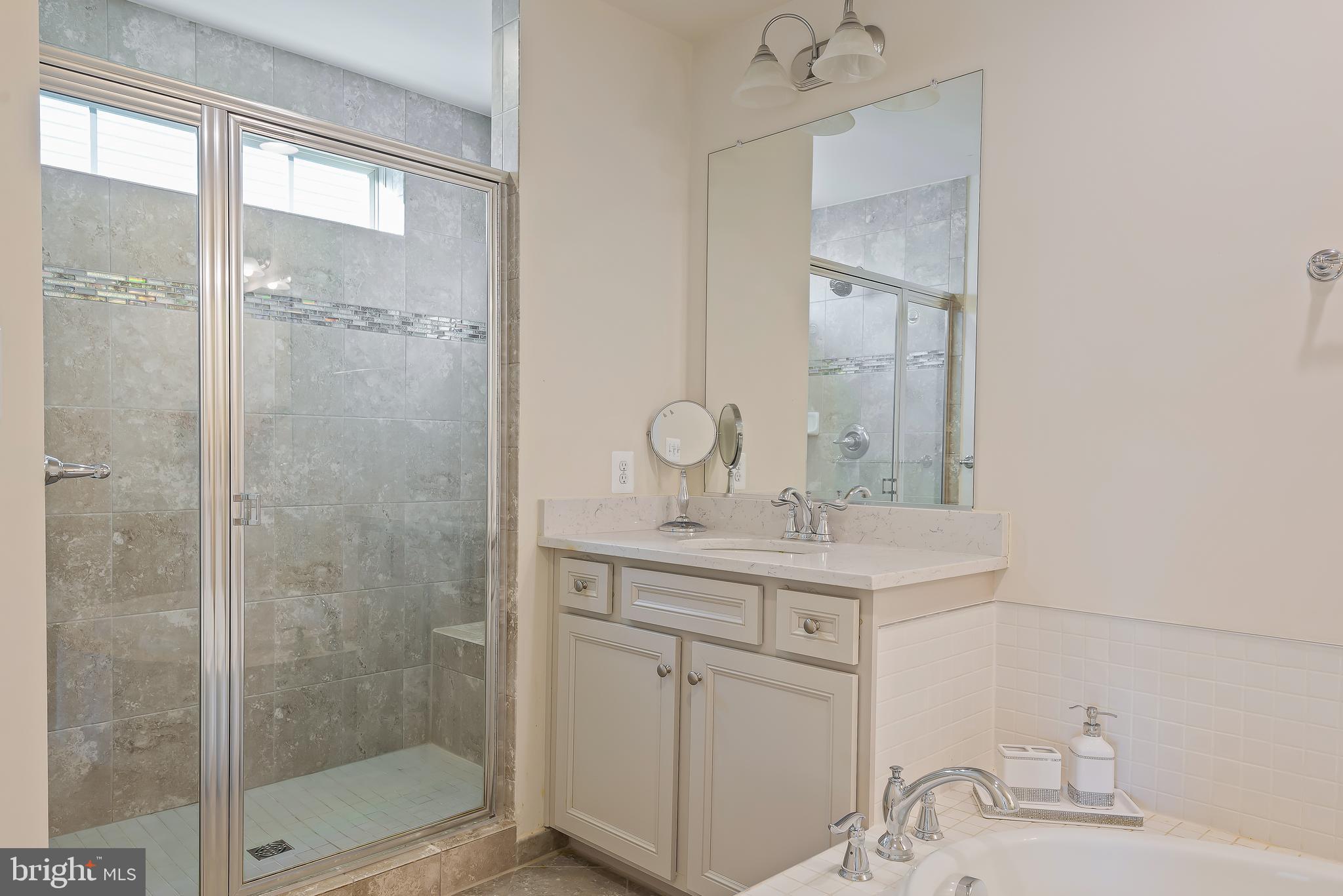 LANDSDALE - Residential