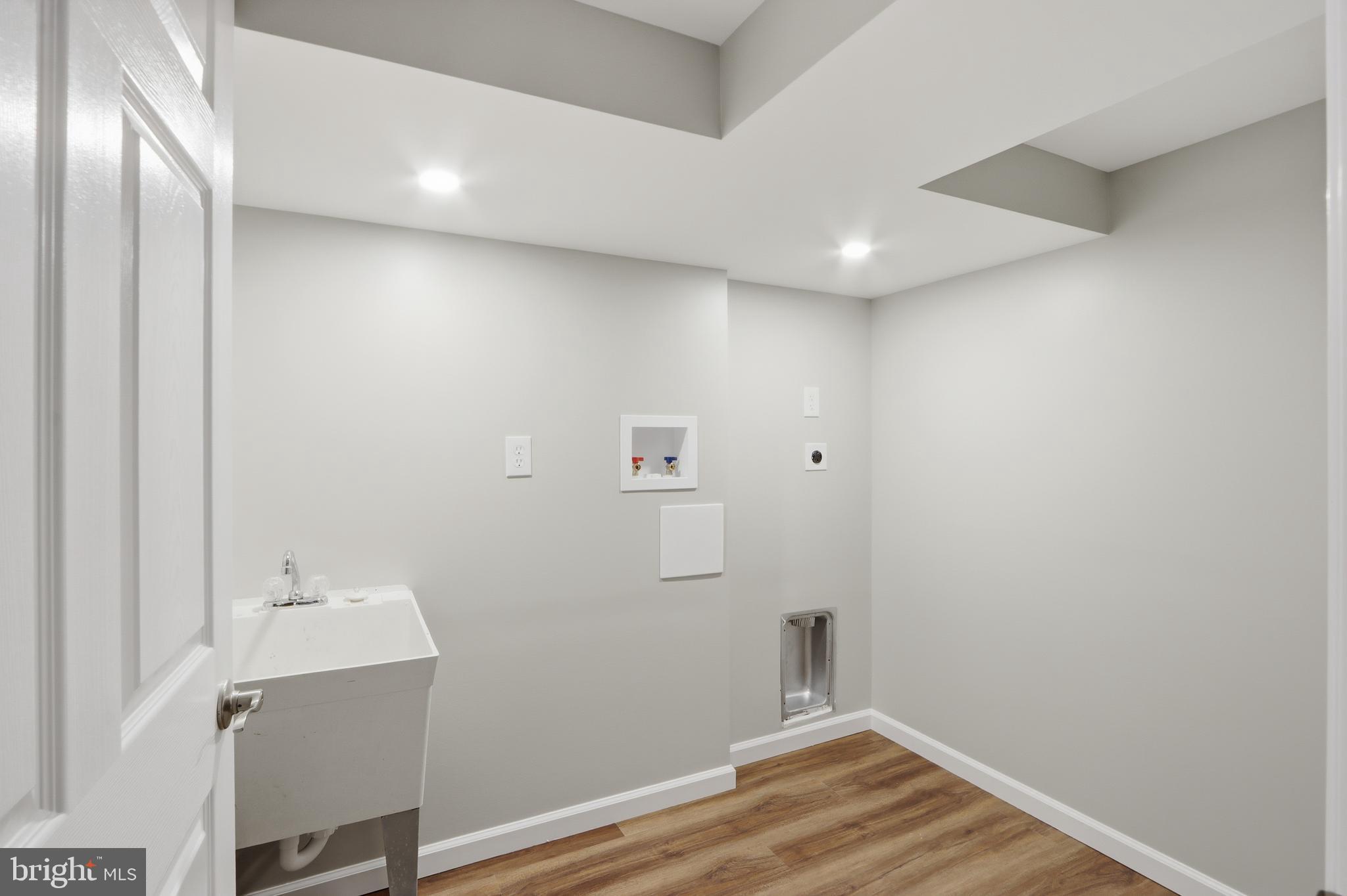 MT AIRY ESTATES - Residential