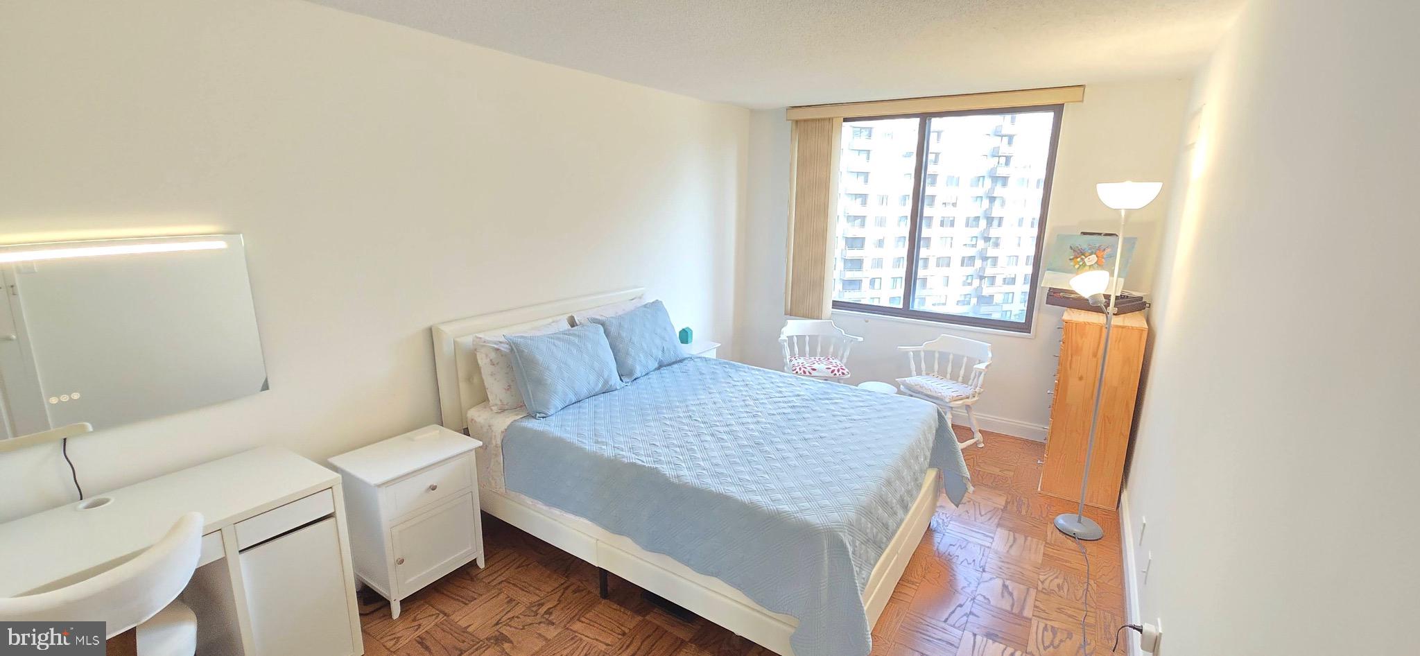 PROMENADE TOWERS - Residential Lease