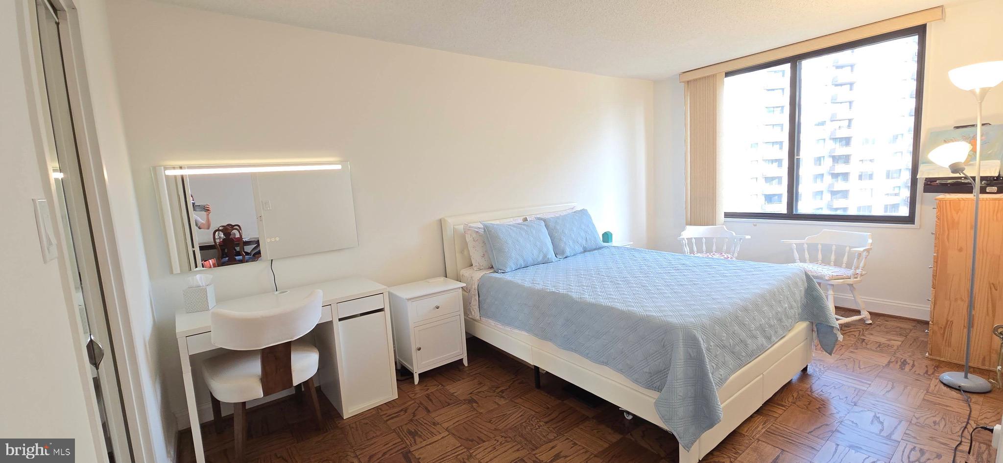 PROMENADE TOWERS - Residential Lease