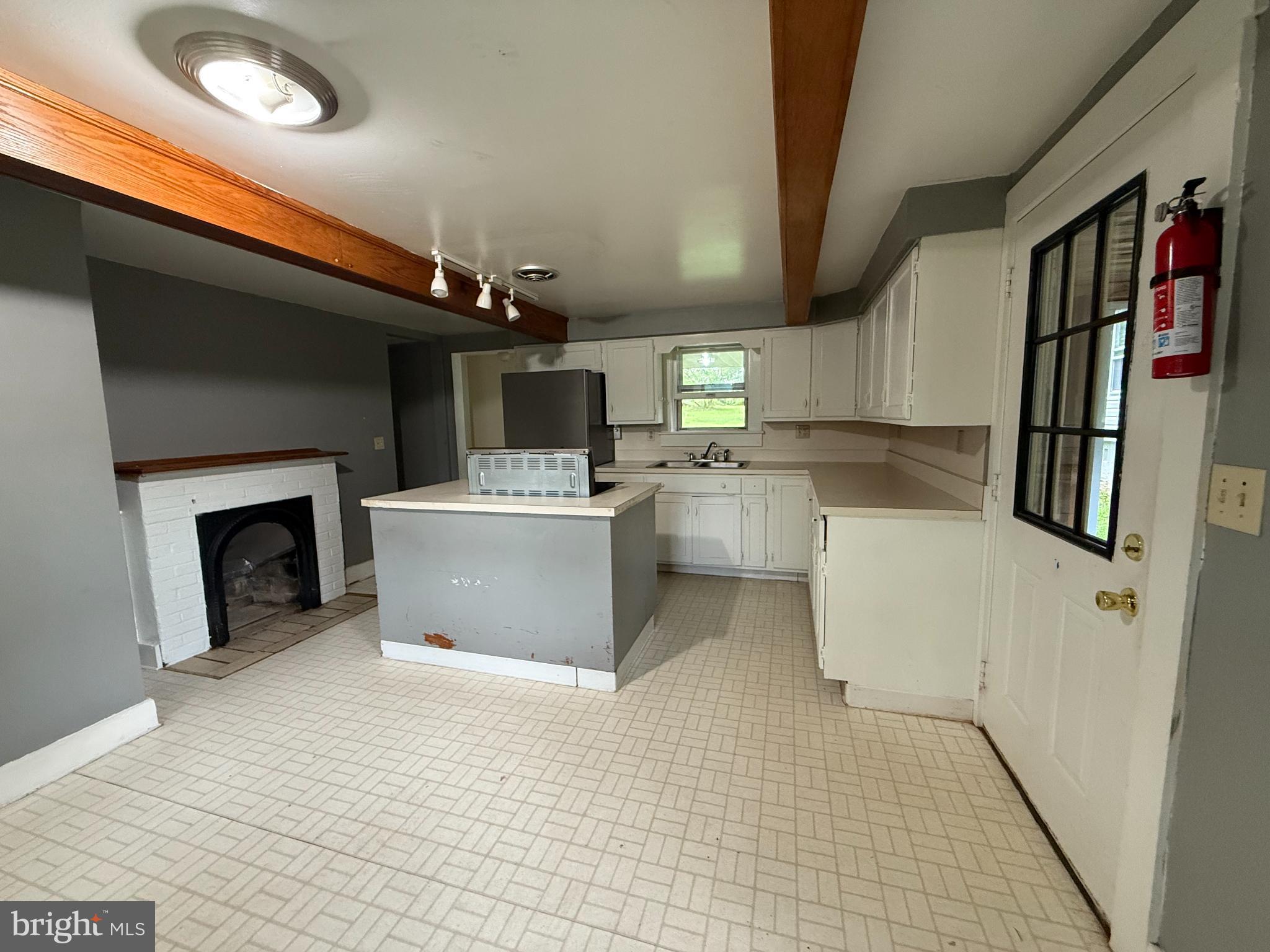 110 GREEN ACRES LANE