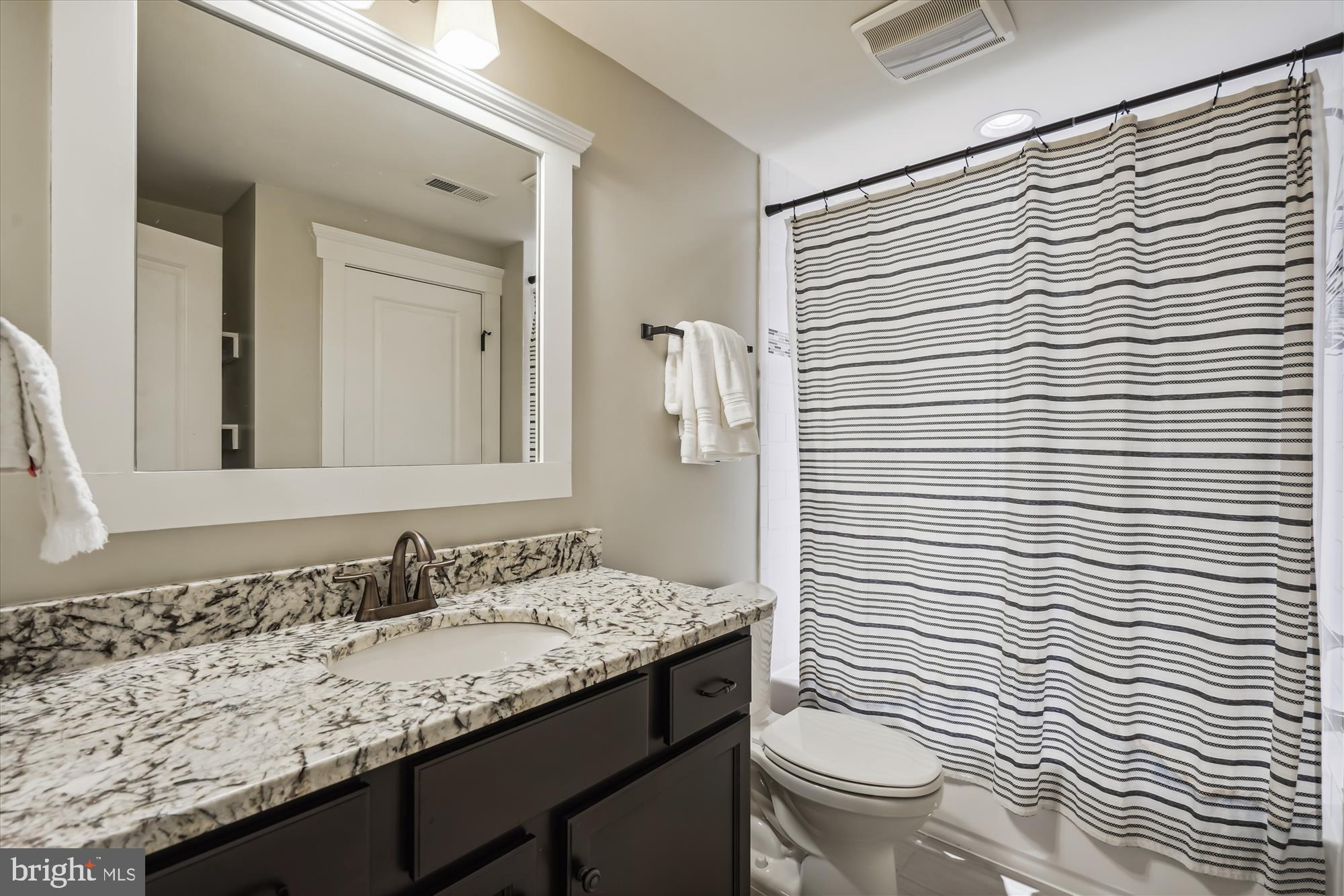 AYR HILL PARK - Residential