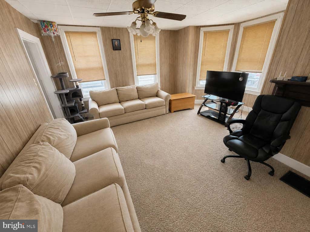 Photo of 529 Salem Avenue, HAGERSTOWN, MD 21740 (MLS # MDWA2039190)