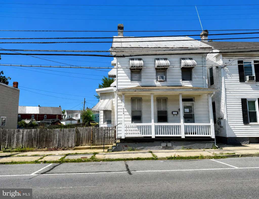 Photo of 529 Salem Avenue, HAGERSTOWN, MD 21740 (MLS # MDWA2039190)