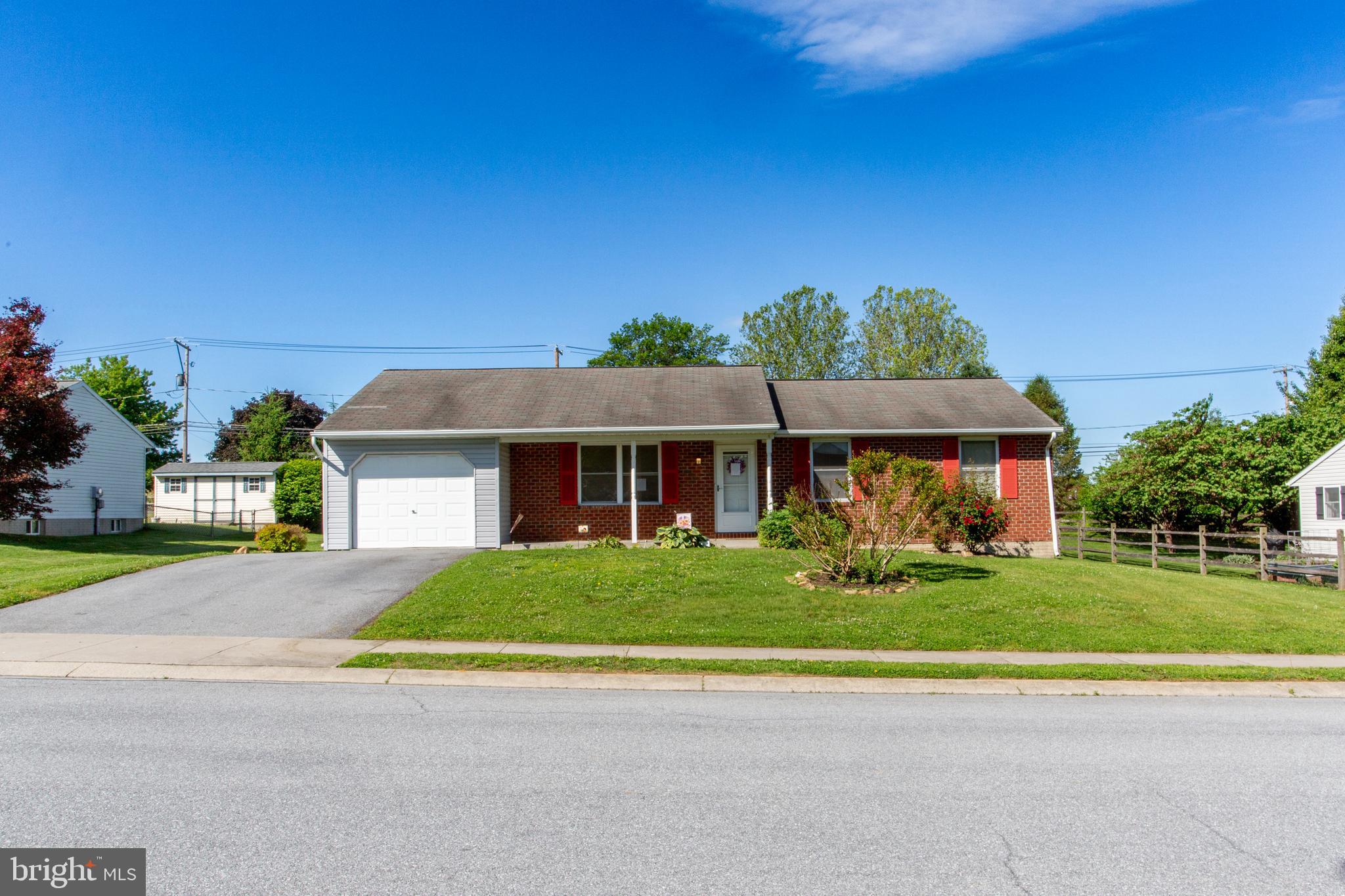 NEWBURG VILLAGE - Residential