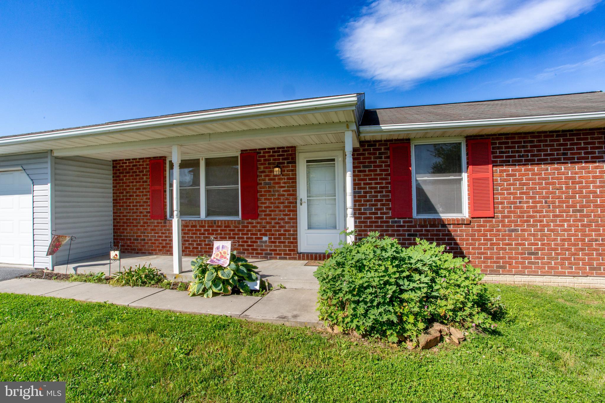 NEWBURG VILLAGE - Residential