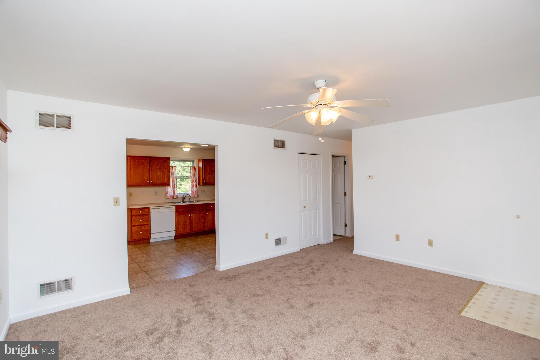 NEWBURG VILLAGE - Residential