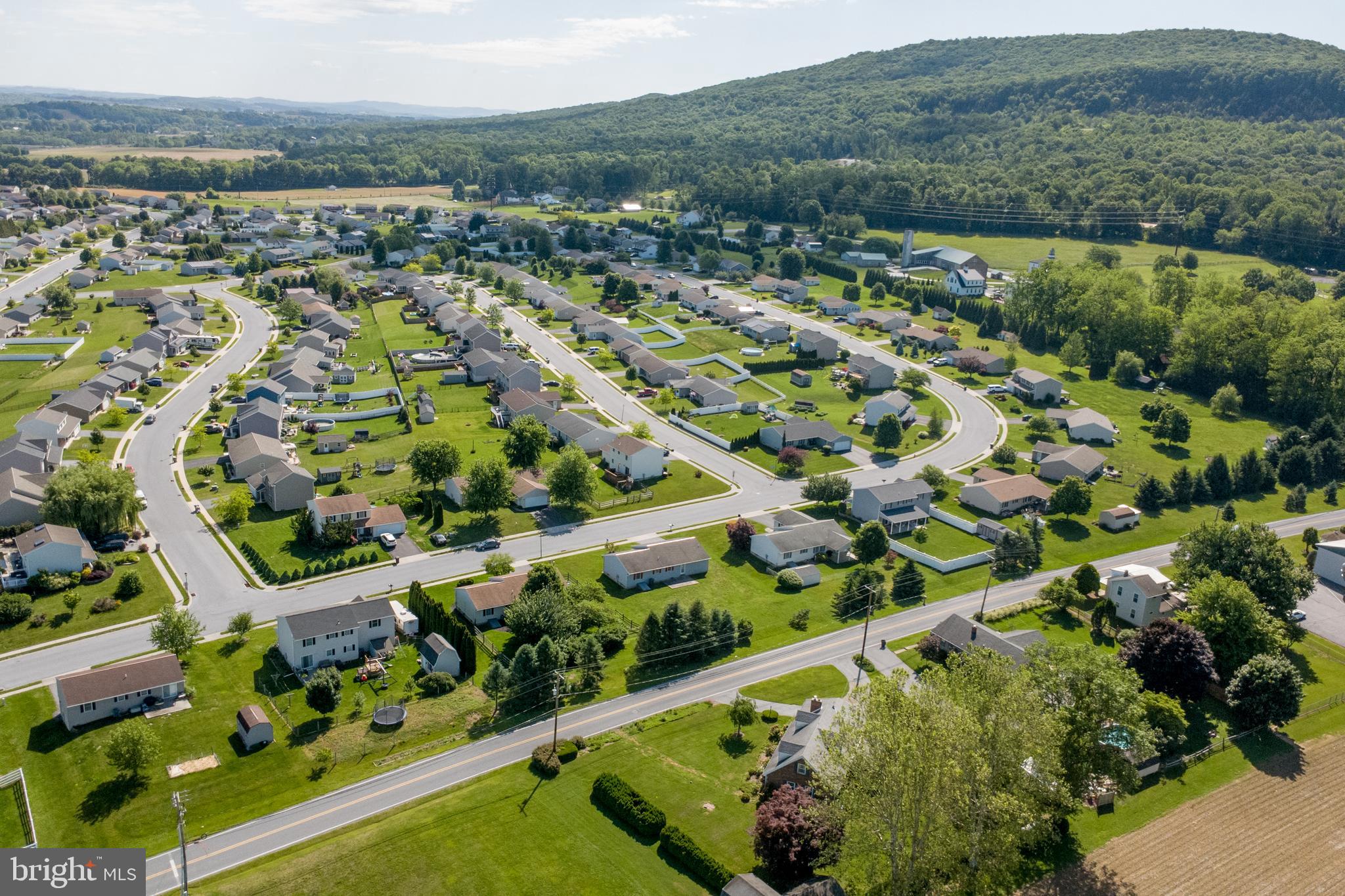 NEWBURG VILLAGE - Residential