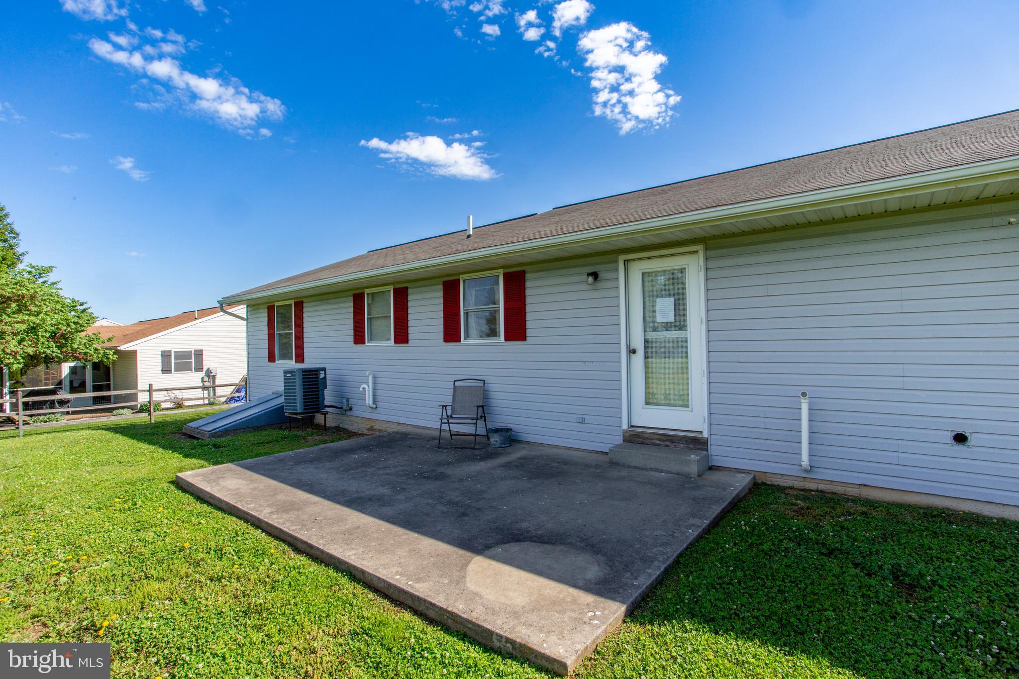 NEWBURG VILLAGE - Residential