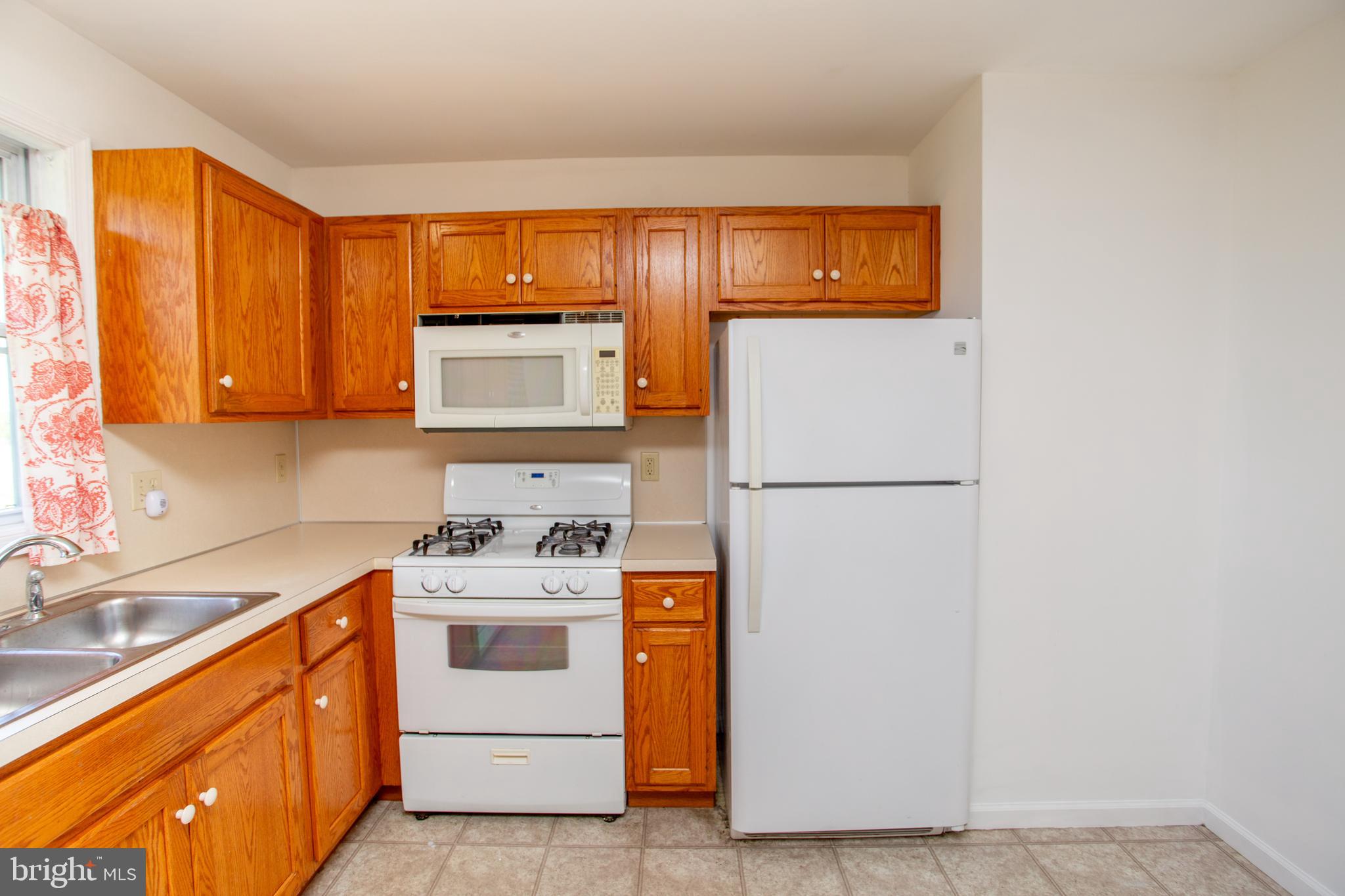 NEWBURG VILLAGE - Residential