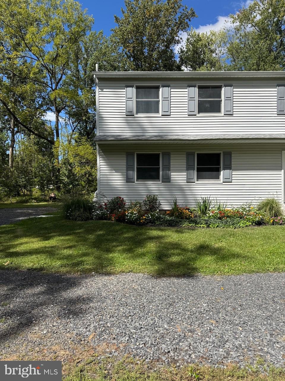 6025 HONEY HOLLOW ROAD