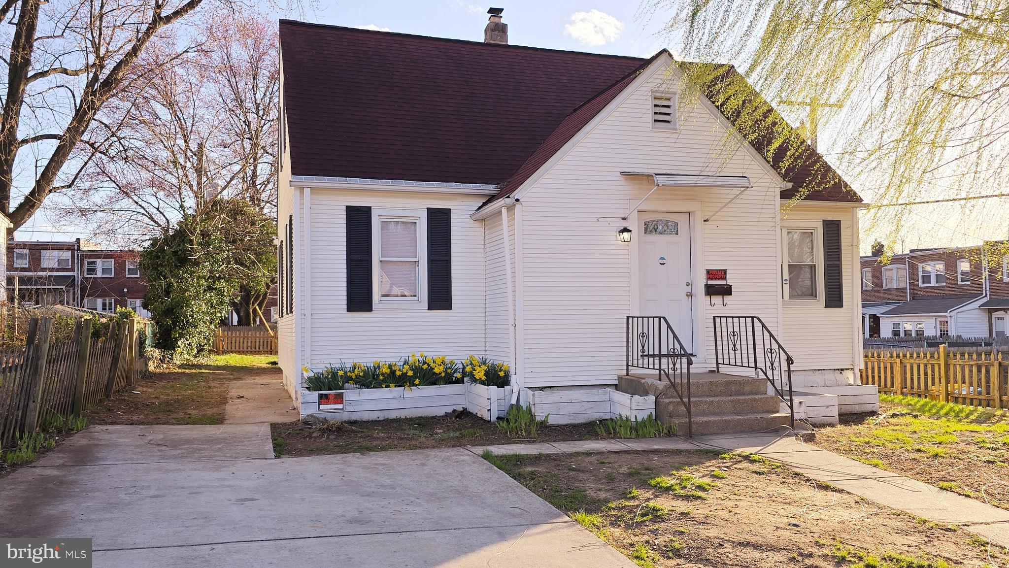 215 W HILLTOP ROAD