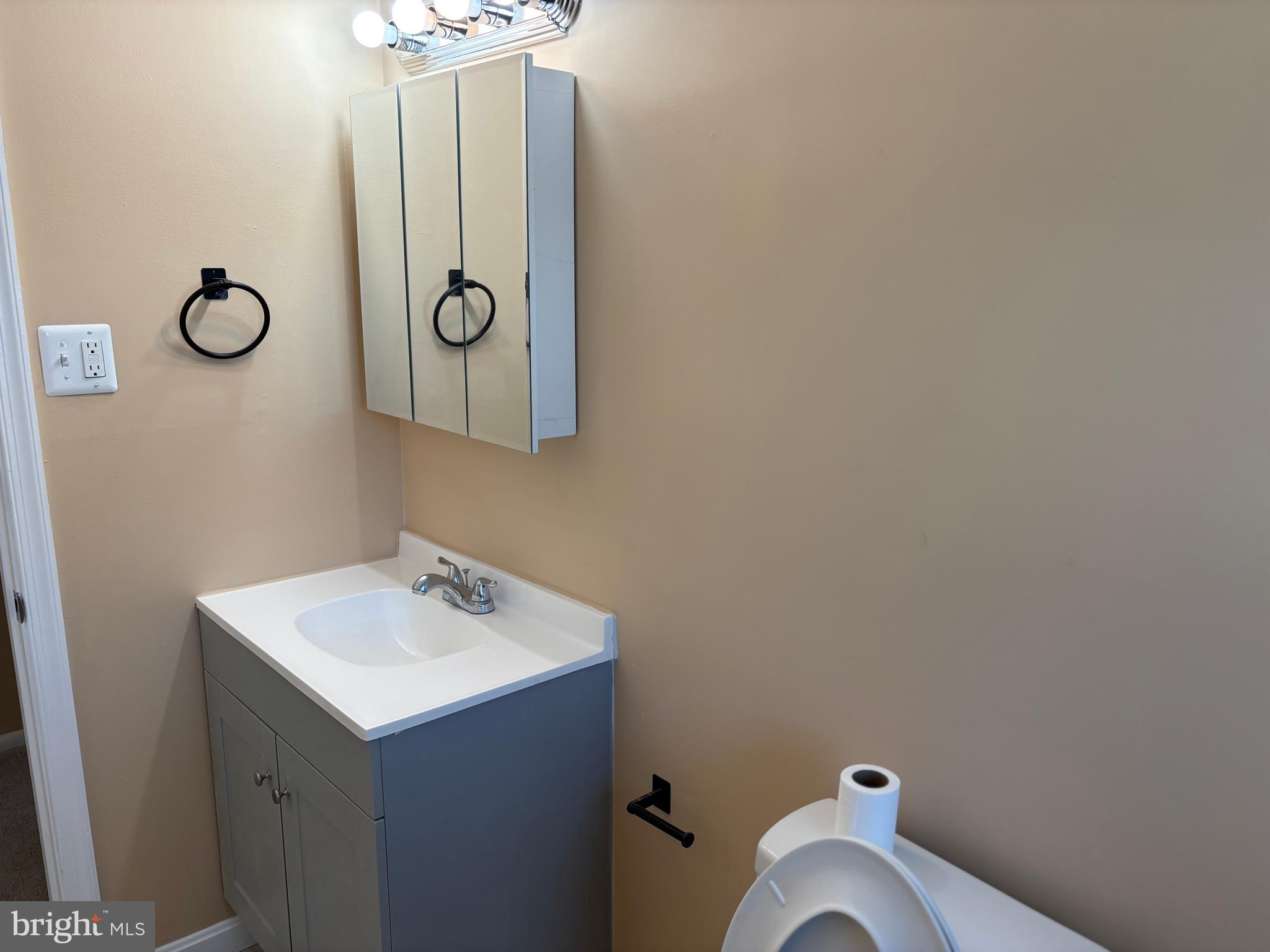 WINDSOR MILL - Residential