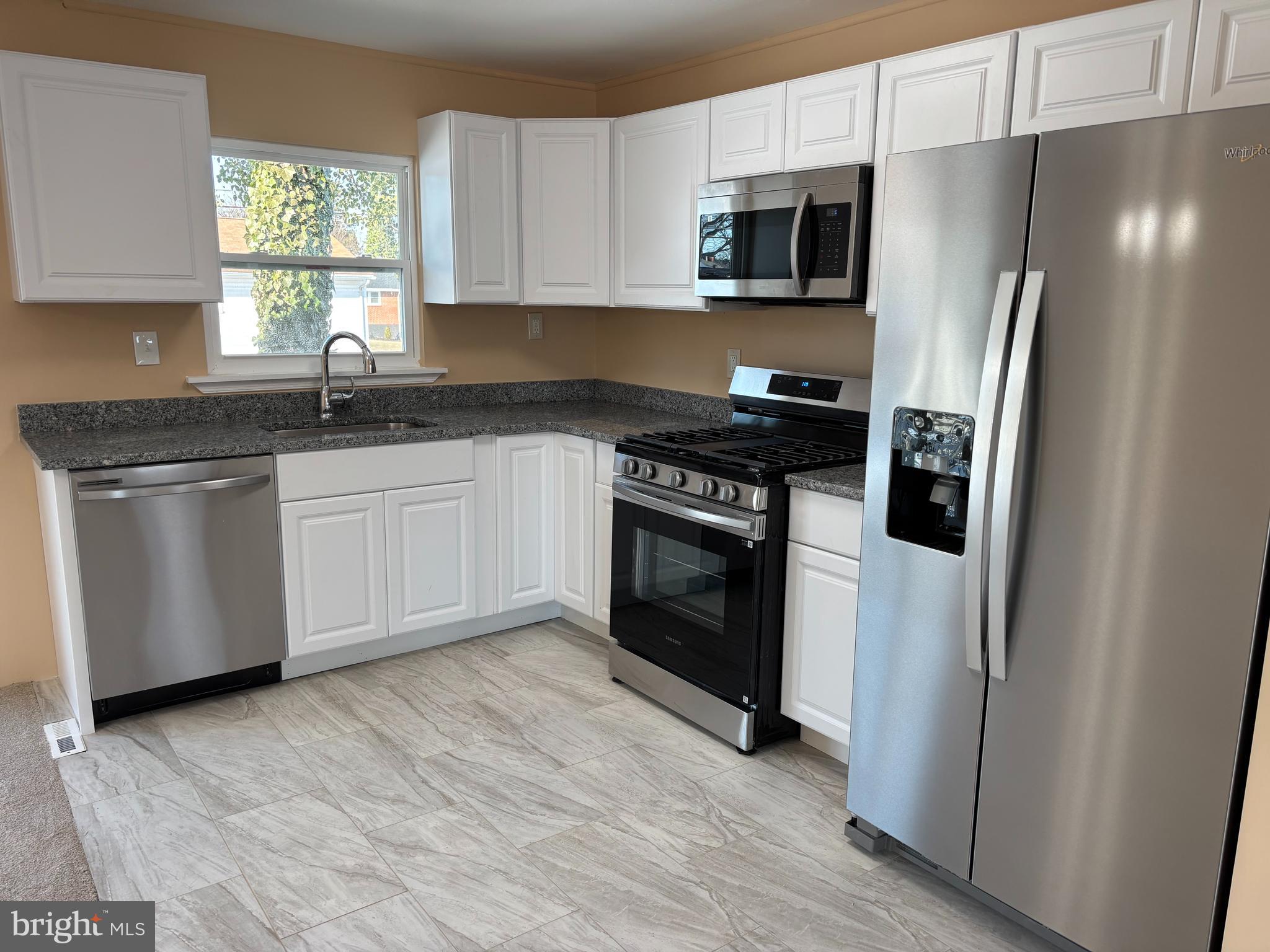 WINDSOR MILL - Residential