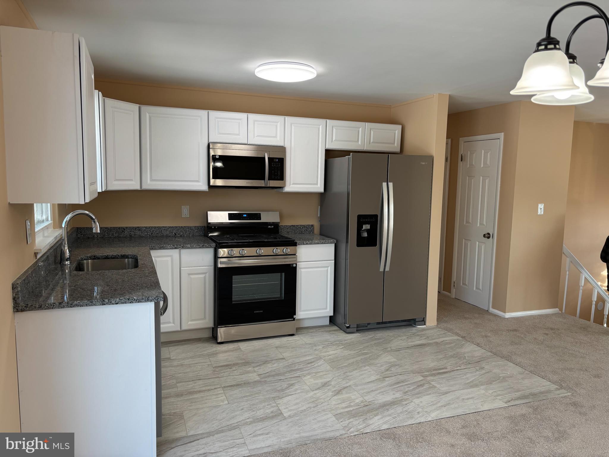 WINDSOR MILL - Residential