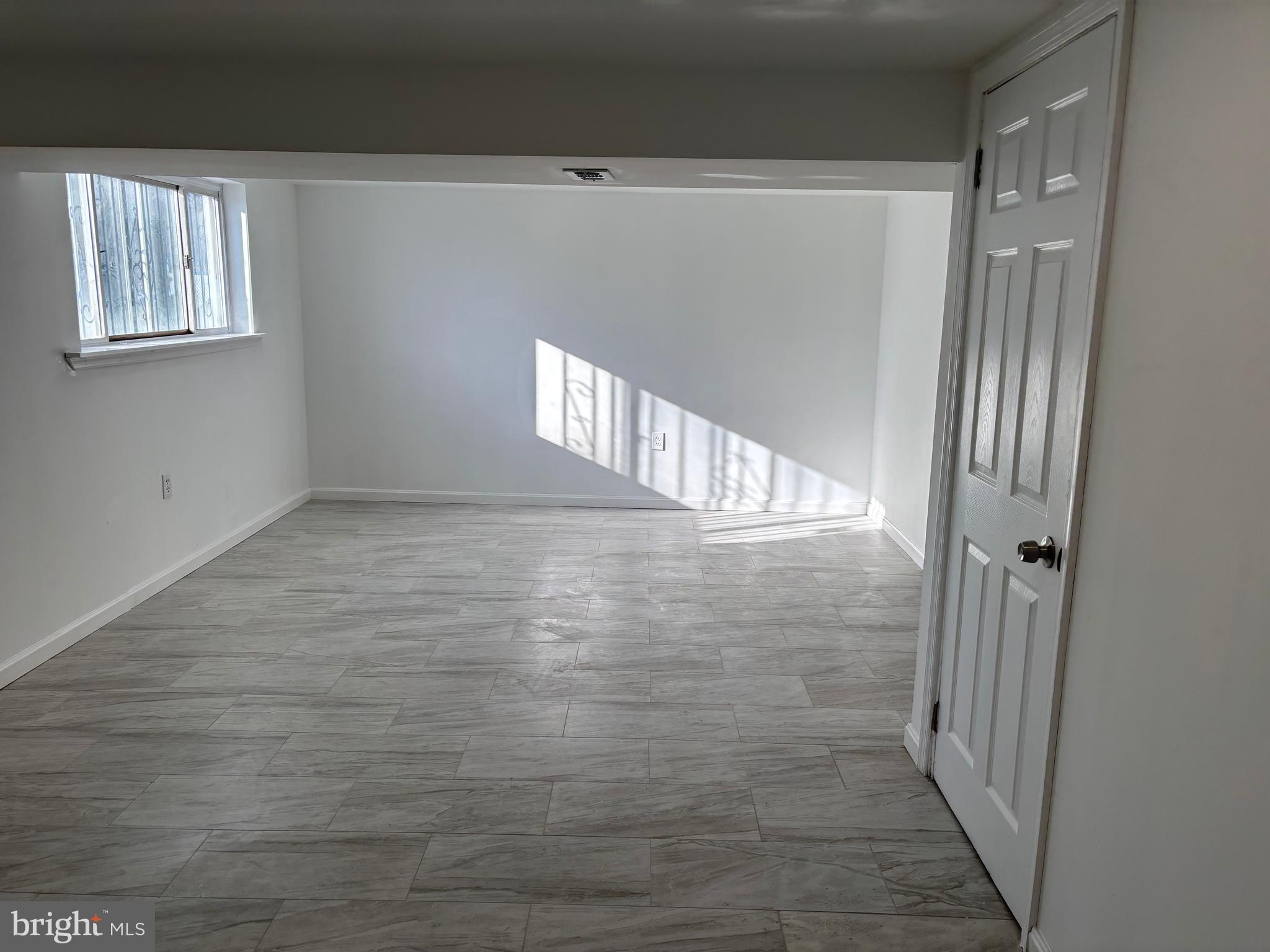 WINDSOR MILL - Residential