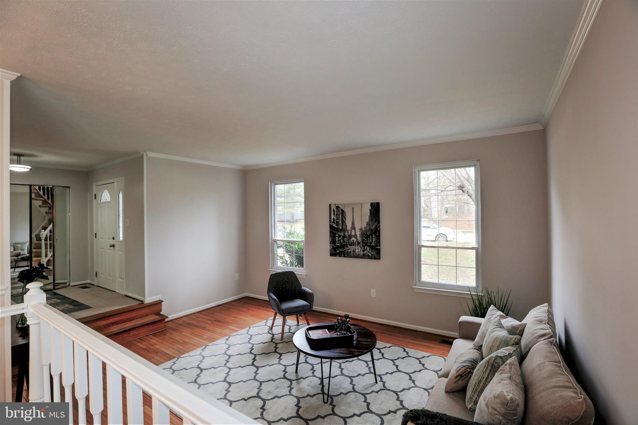 MACGILLS COMMON - Residential