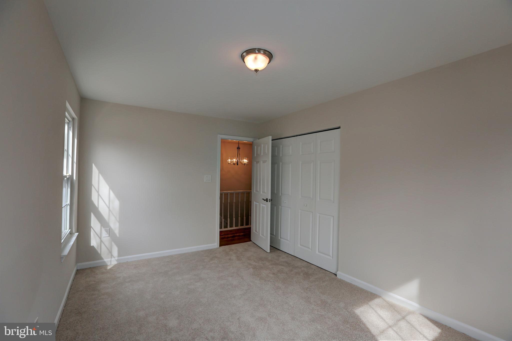 MACGILLS COMMON - Residential