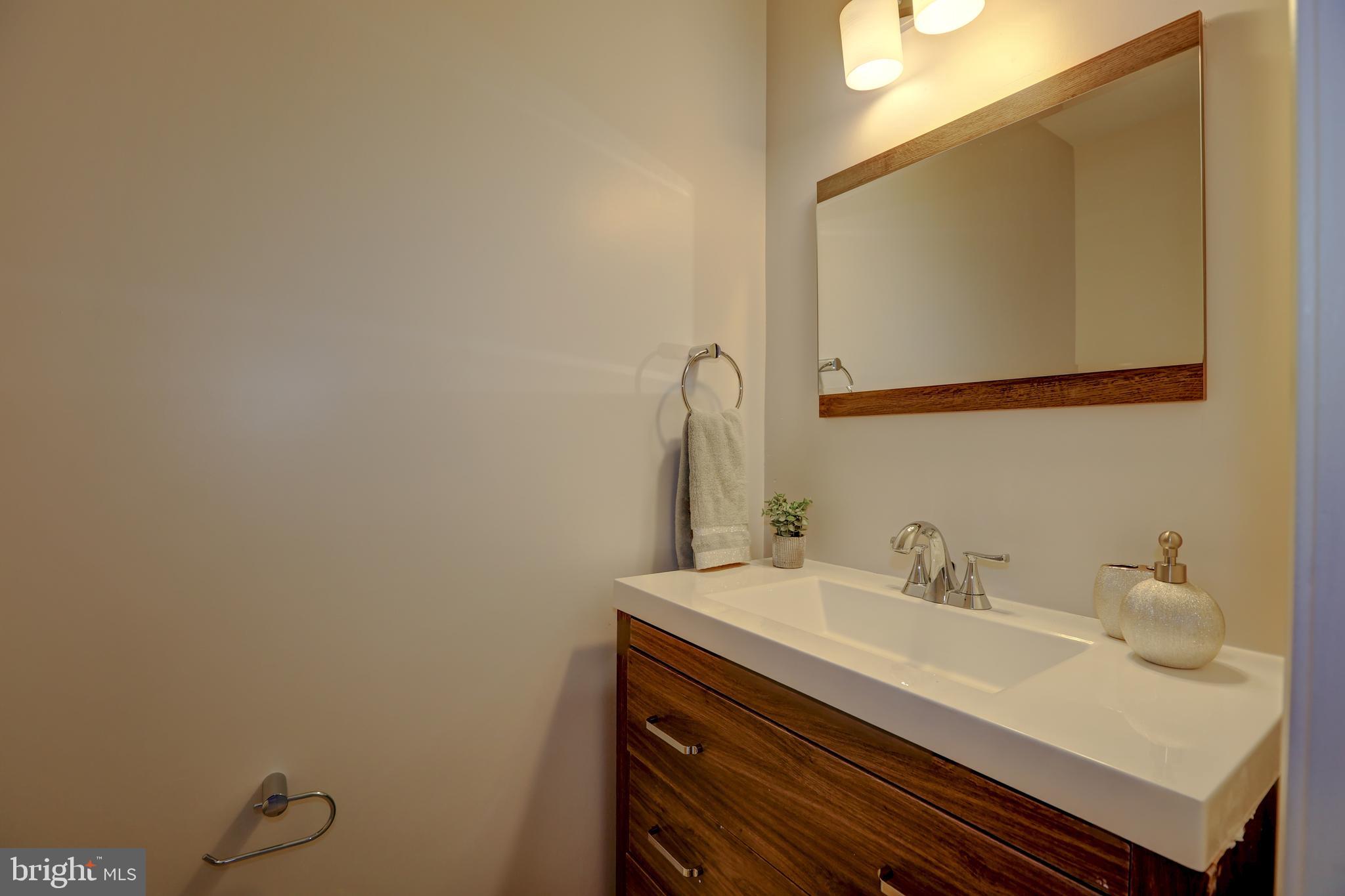 MACGILLS COMMON - Residential