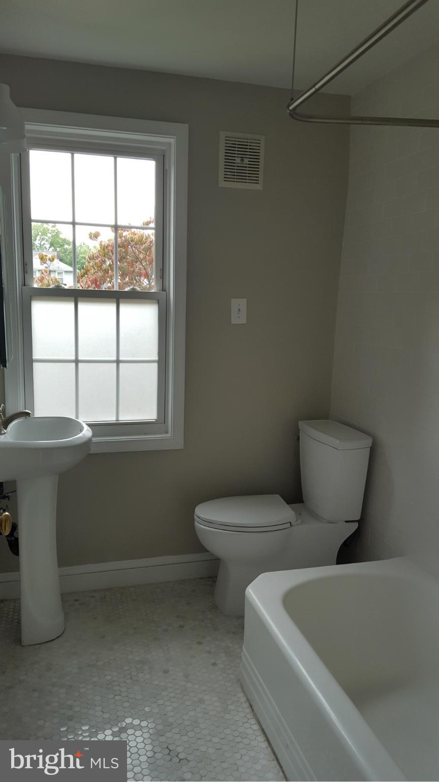 AUBURN VILLAGE - Residential Lease