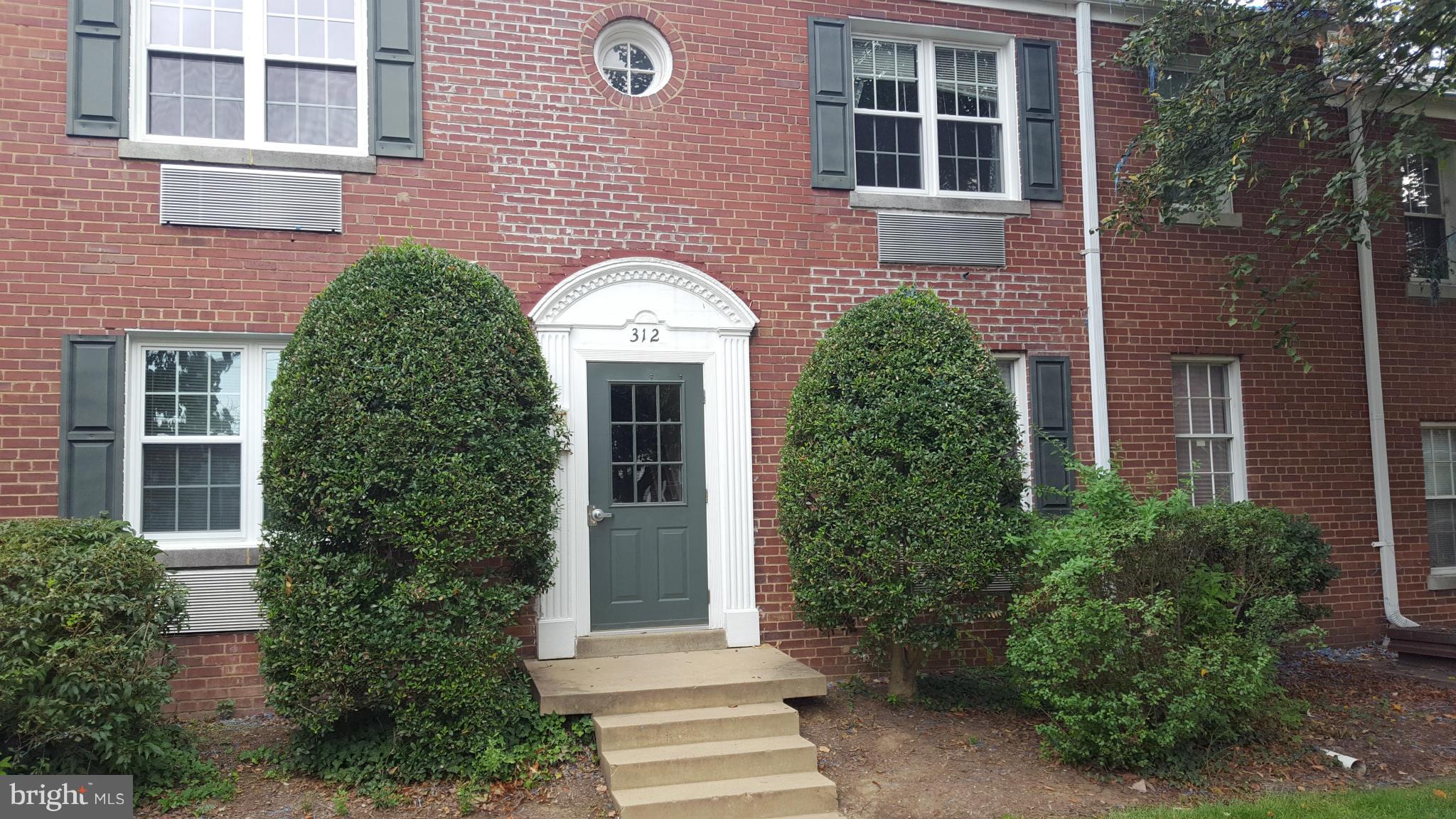 AUBURN VILLAGE - Residential Lease