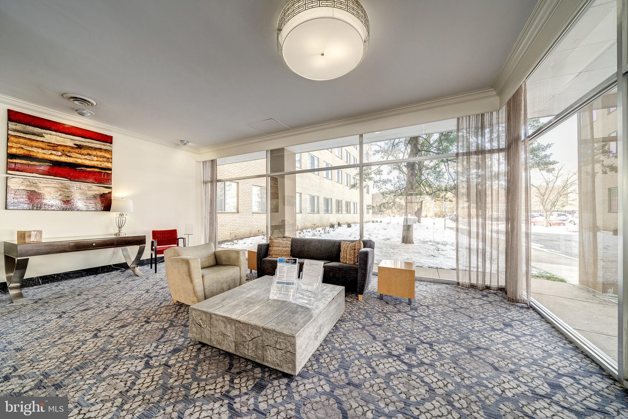 RIVER TOWERS - Residential