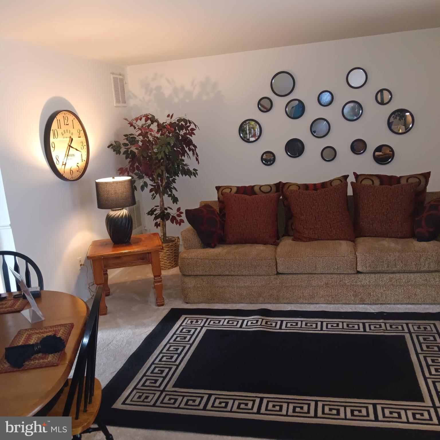 OLD TOWNE VILLAGE CONDOMINIUMS - Residential