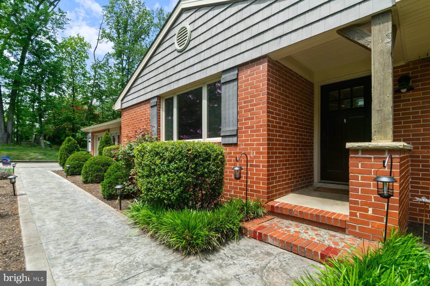 13810 MACK ROAD