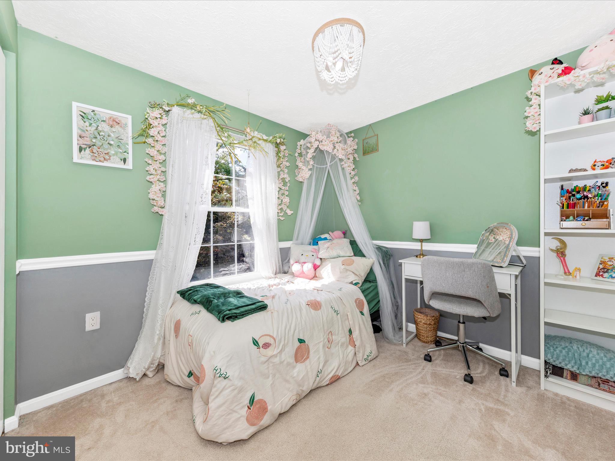 OAK VIEW VILLAGE - Residential