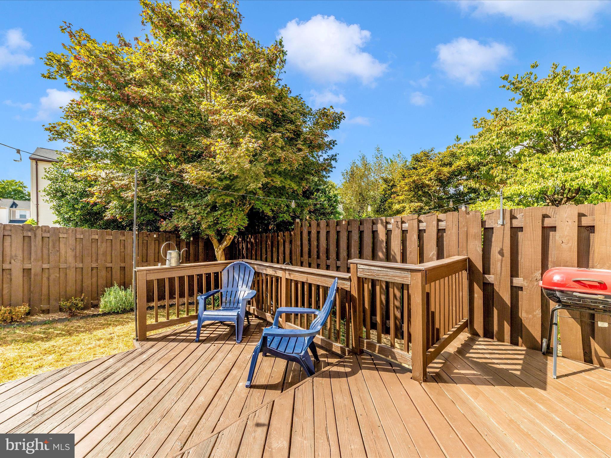 OAK VIEW VILLAGE - Residential