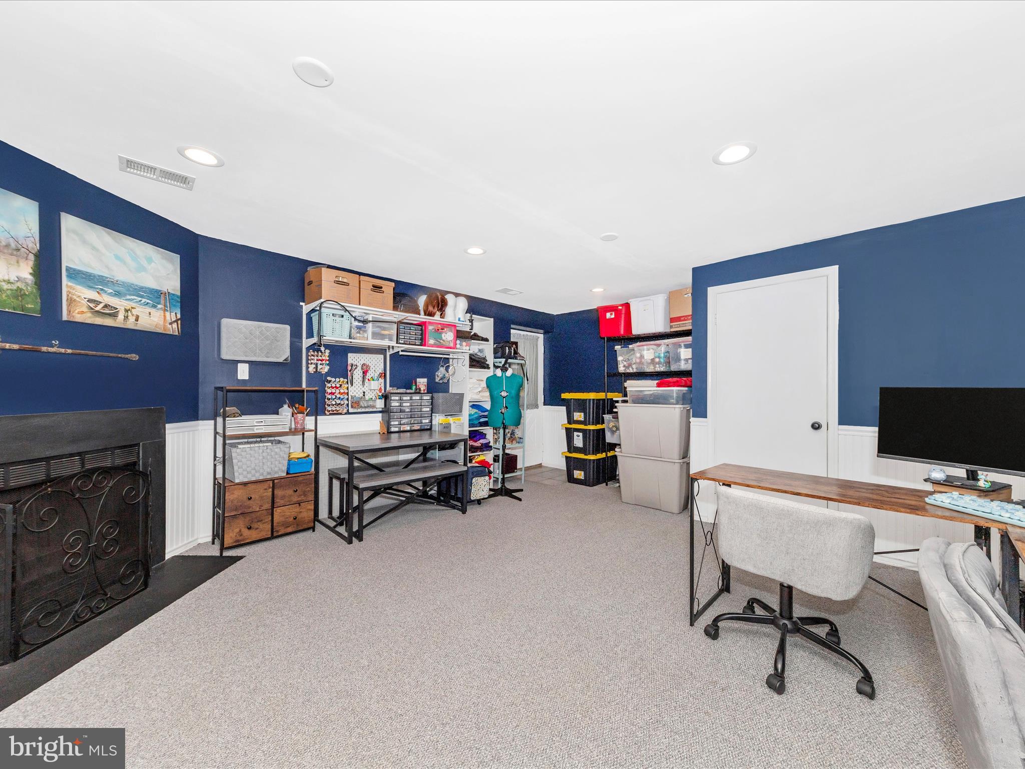 OAK VIEW VILLAGE - Residential