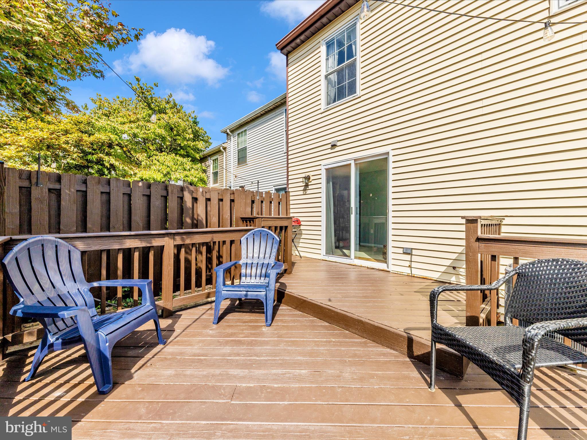 OAK VIEW VILLAGE - Residential