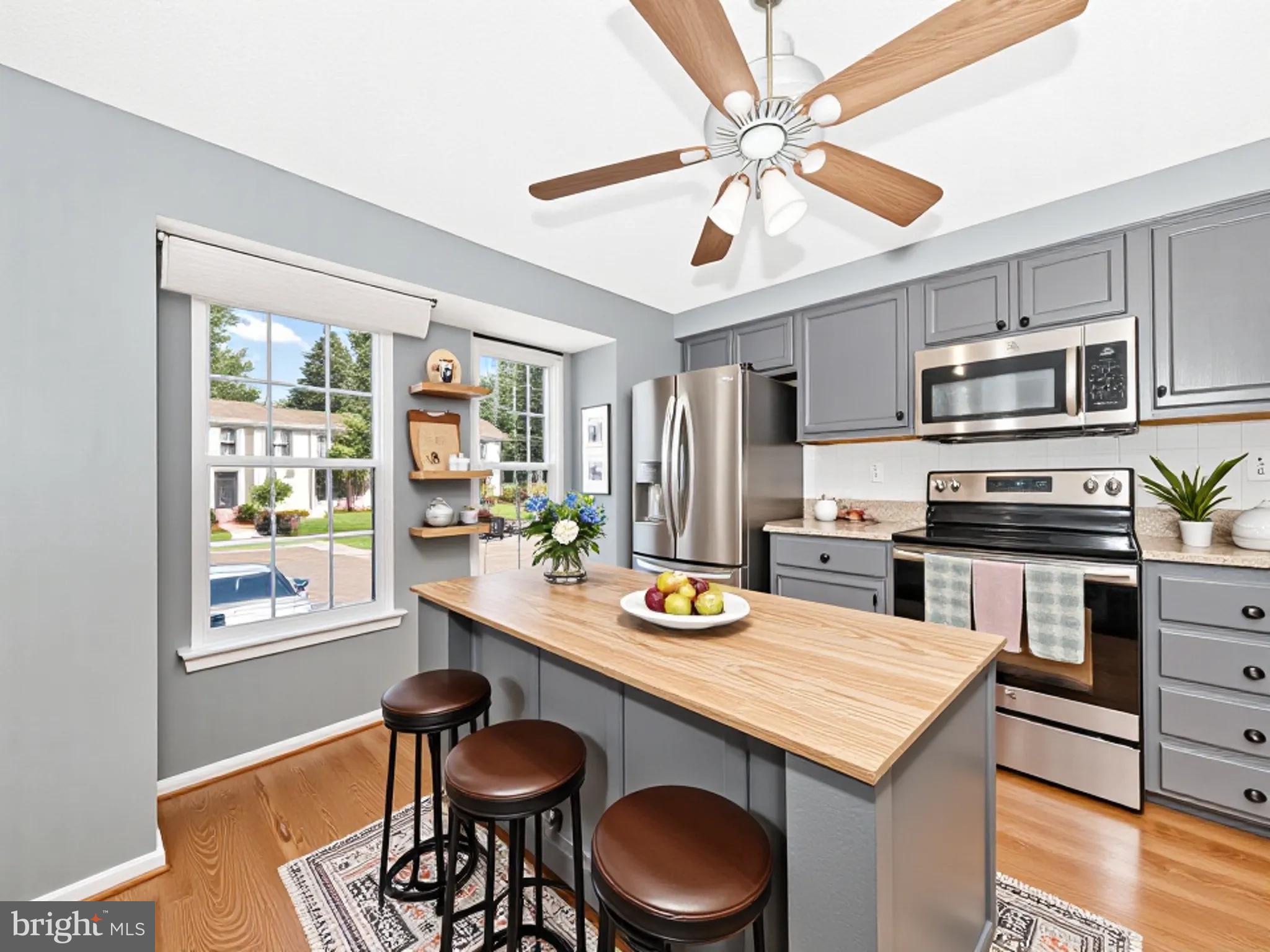 OAK VIEW VILLAGE - Residential