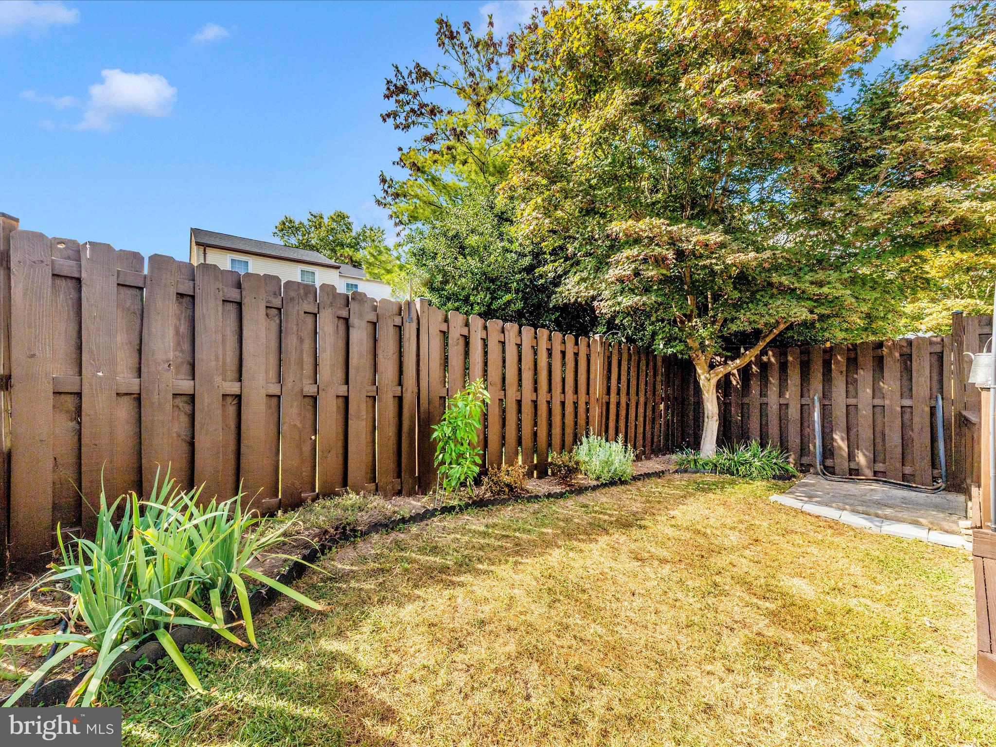 OAK VIEW VILLAGE - Residential