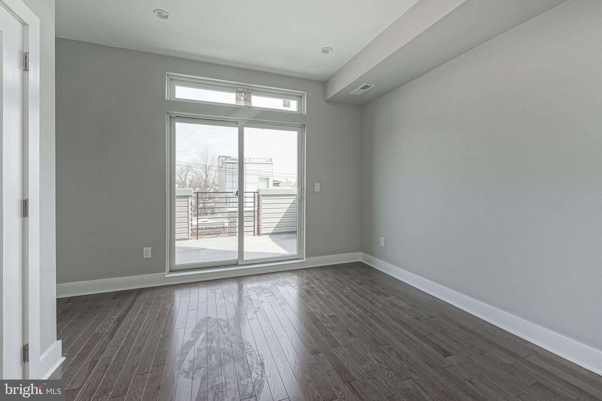 EAST KENSINGTON - Residential Lease