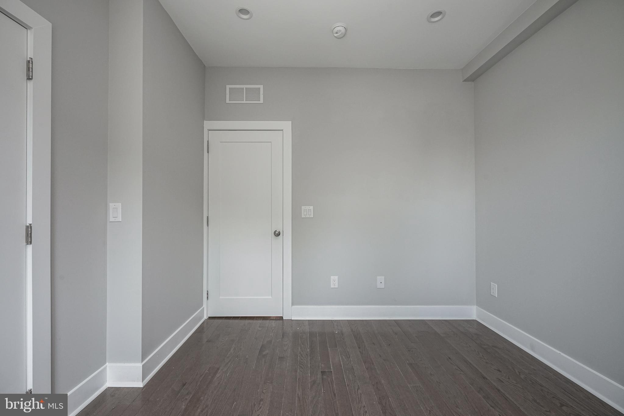 EAST KENSINGTON - Residential Lease