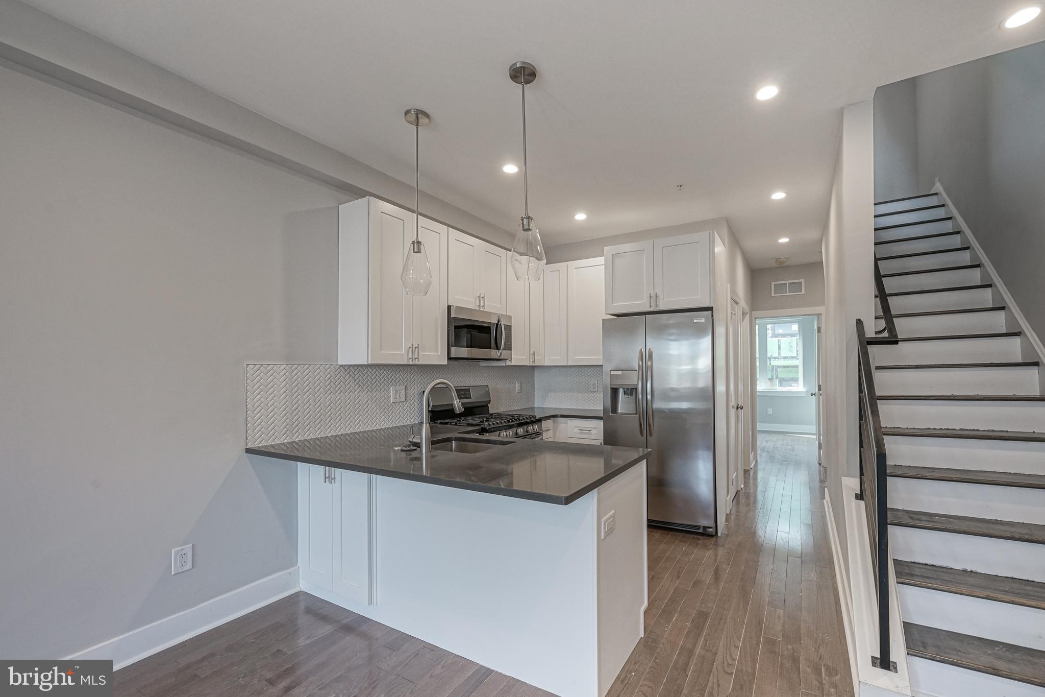EAST KENSINGTON - Residential Lease