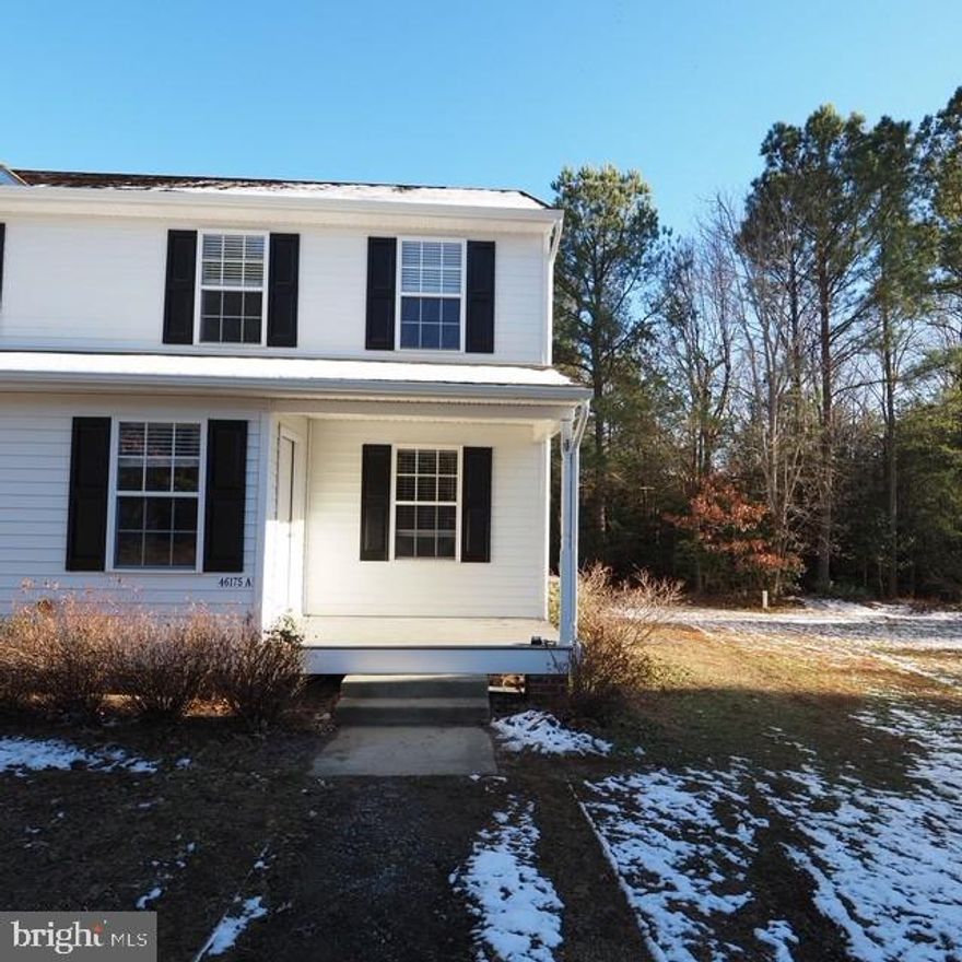 2 bed 1.5 bath duplex on a quiet street in Riverside Farms. Updated with all new LVP flooring, freshly painted, new stainless steel whirlpool appliances, new deck of rear of home. Water access and community dock access along with neighborhood playground and community open space. No pets or smoking/vaping allowed.