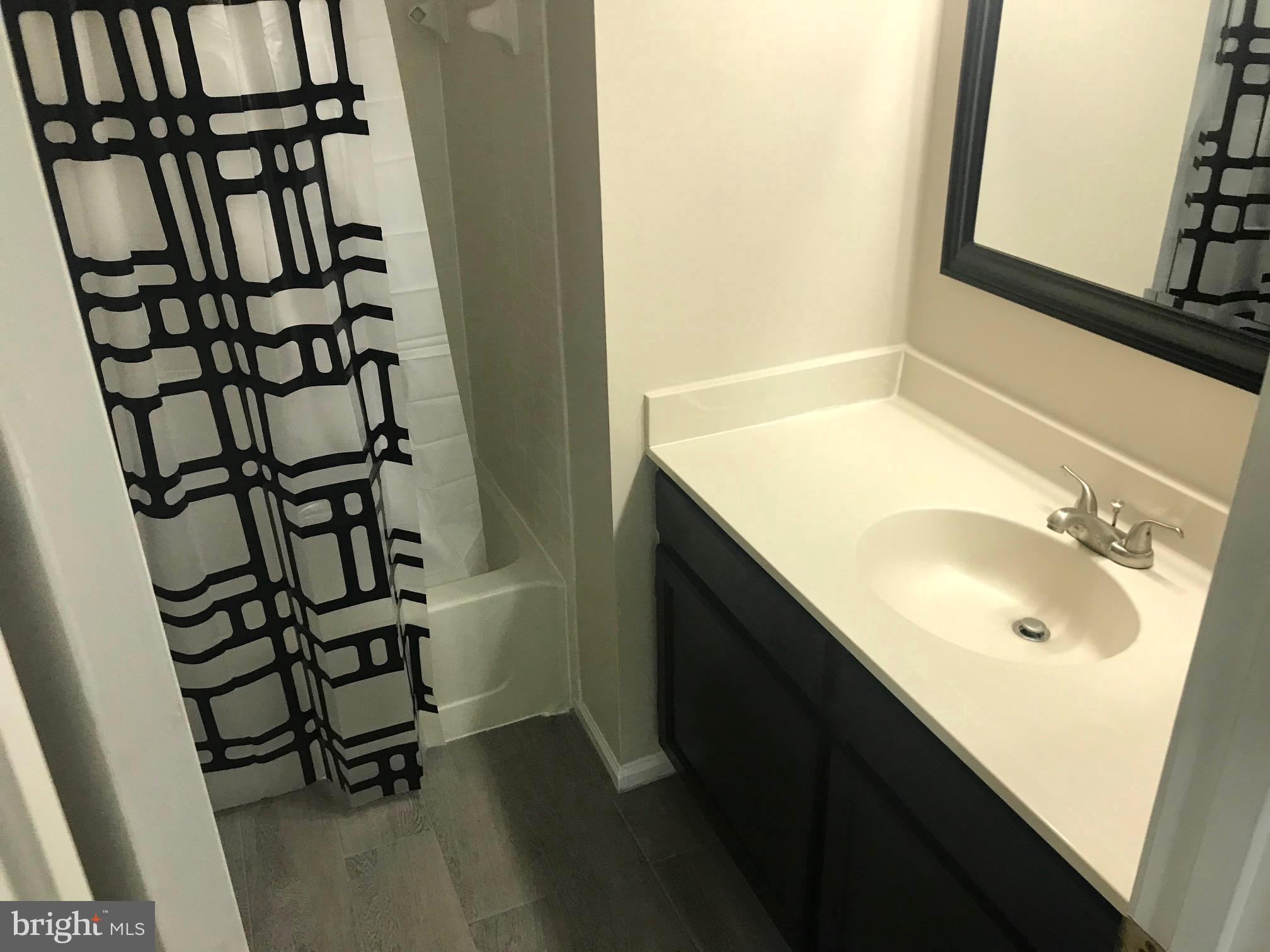 FOX CREEK - Residential Lease