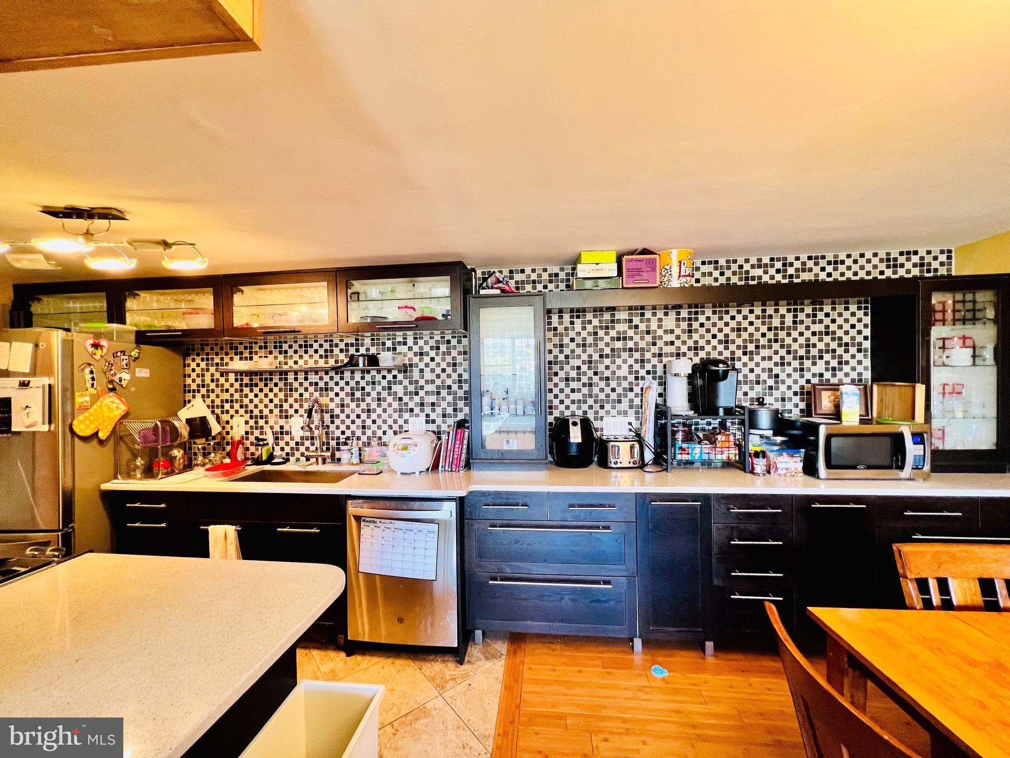 FORTY SIX HUNDRED - Residential Lease