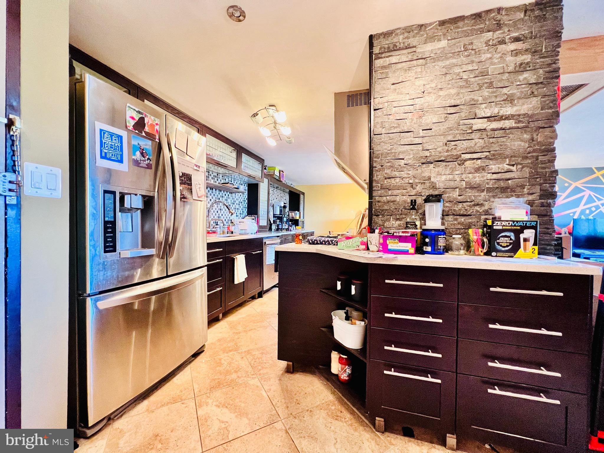 FORTY SIX HUNDRED - Residential Lease