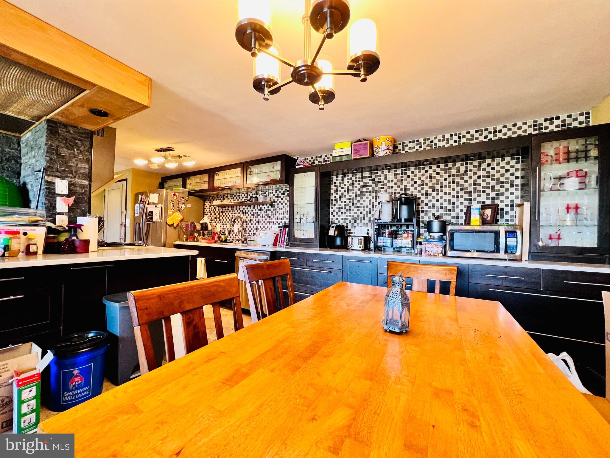 FORTY SIX HUNDRED - Residential Lease