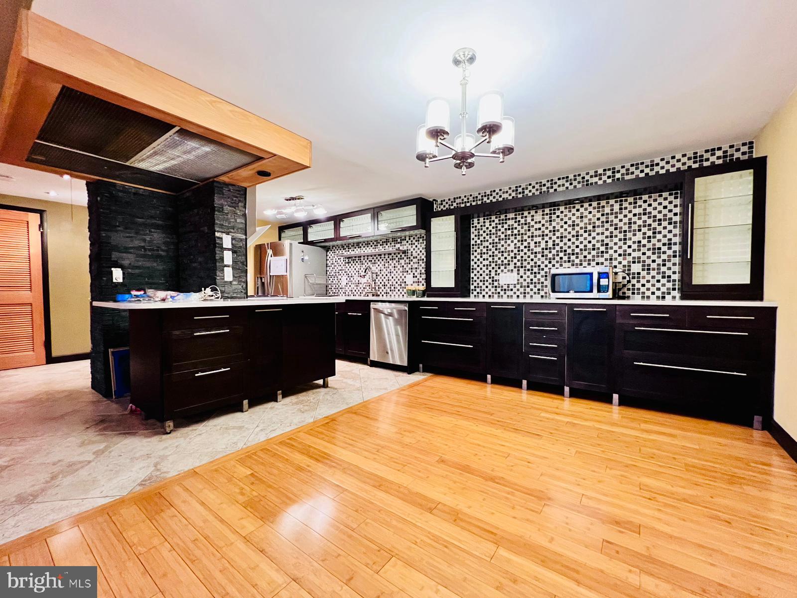 FORTY SIX HUNDRED - Residential Lease