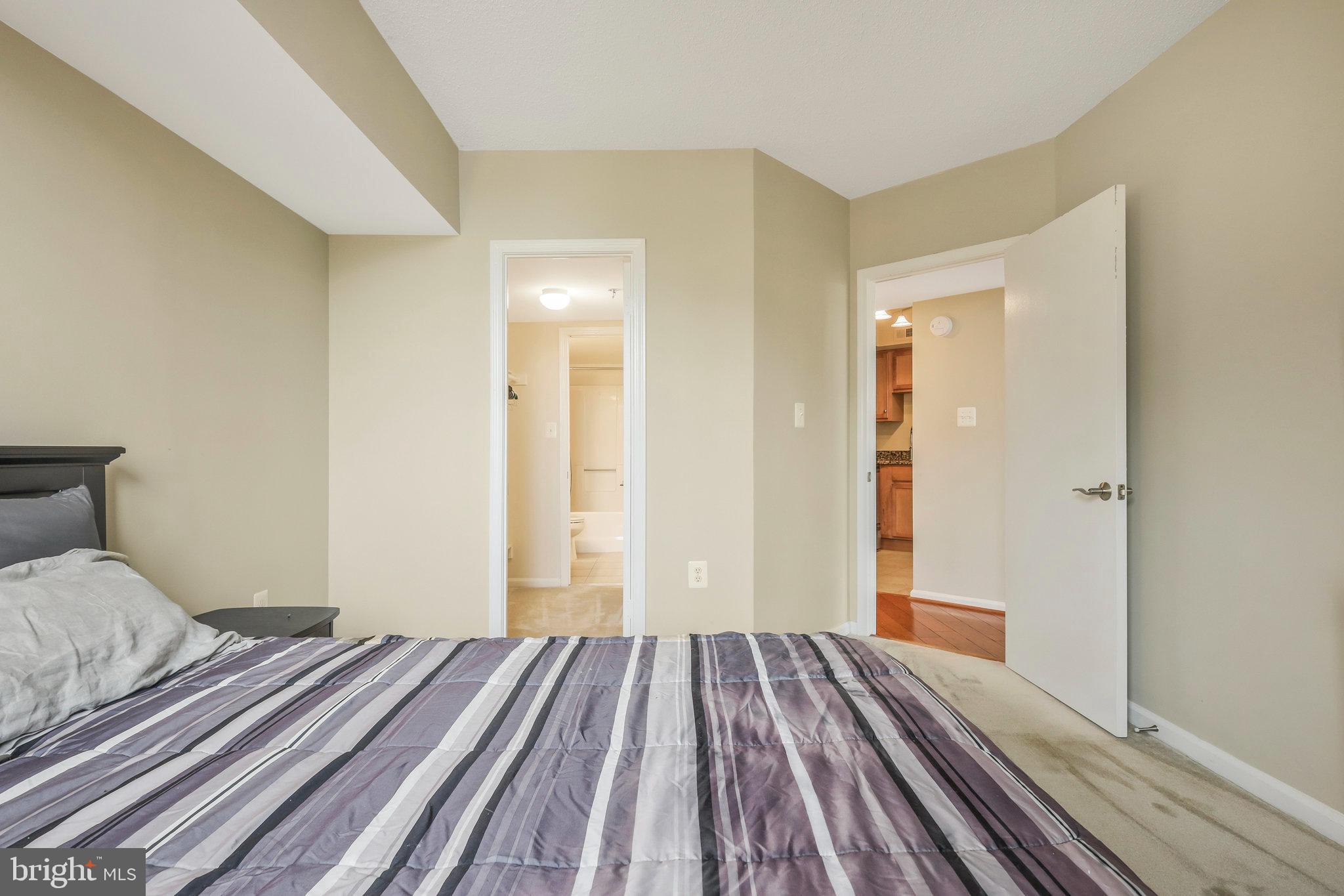 EASTVIEW AT BALLSTON METRO - Residential Lease